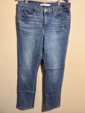 Signature Levi Strauss Mid-Rise Straight Womens Jean Pants | Size 14 (32 X 30)